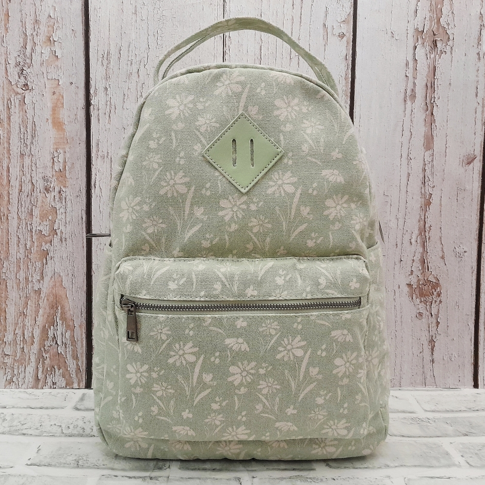 No Boundaries Womens Green Floral Dome 16" Backpack